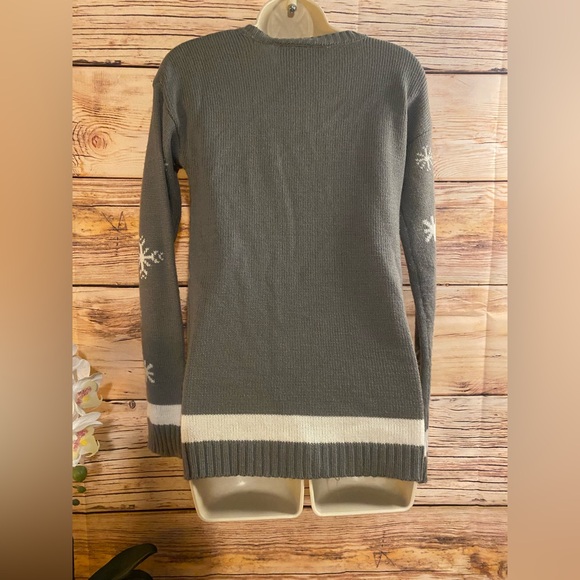 Holiday Knit Bear Sweater - Picture 2 of 4